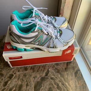 Women’s New Balance shoes